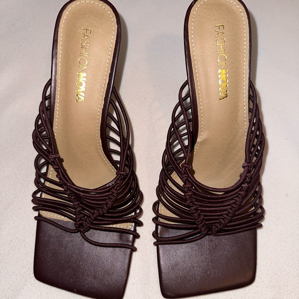 FASHION NOVA BROWN HEELS